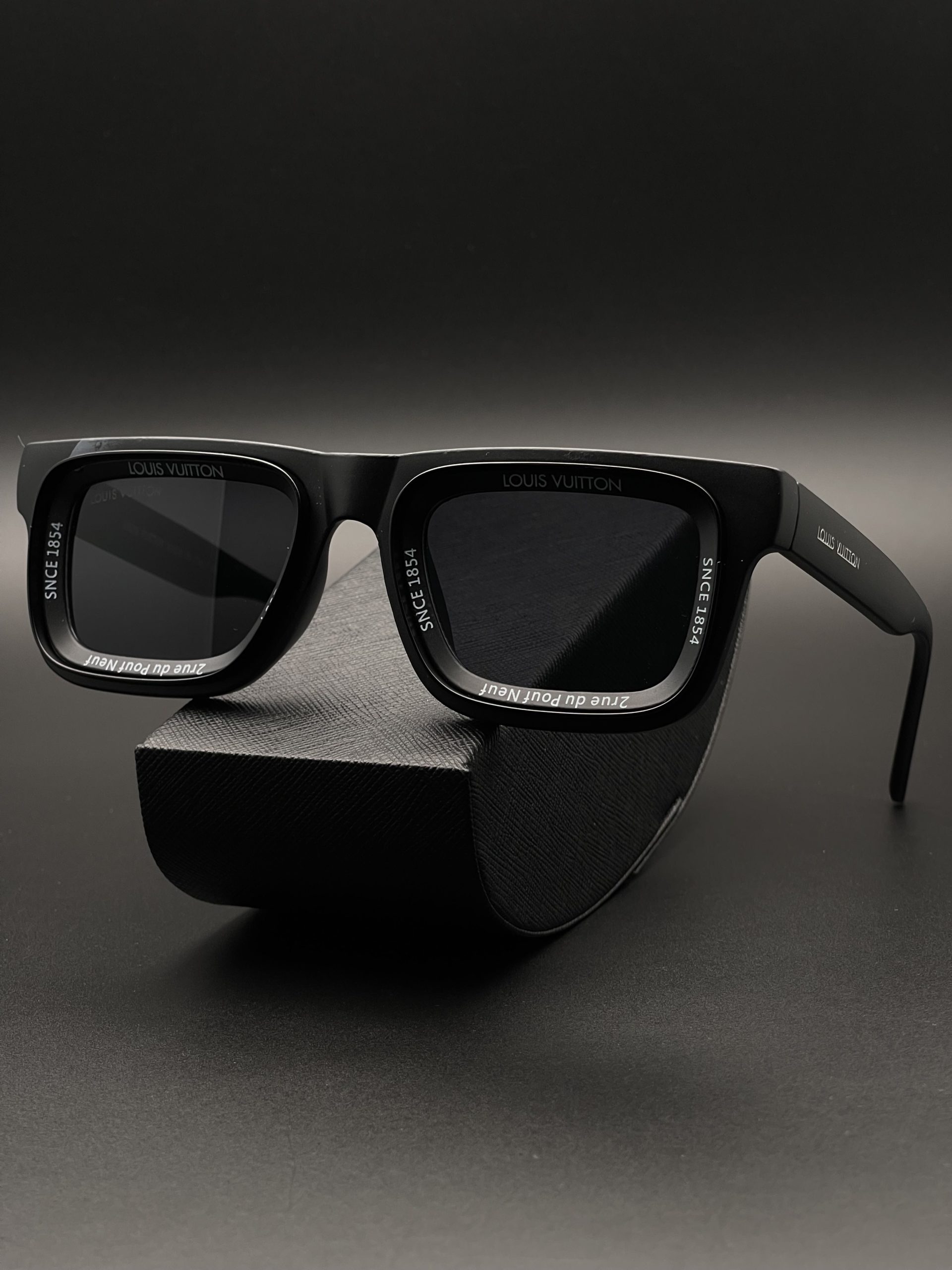 عینک لویی ویتون کد ۷۷۸۲